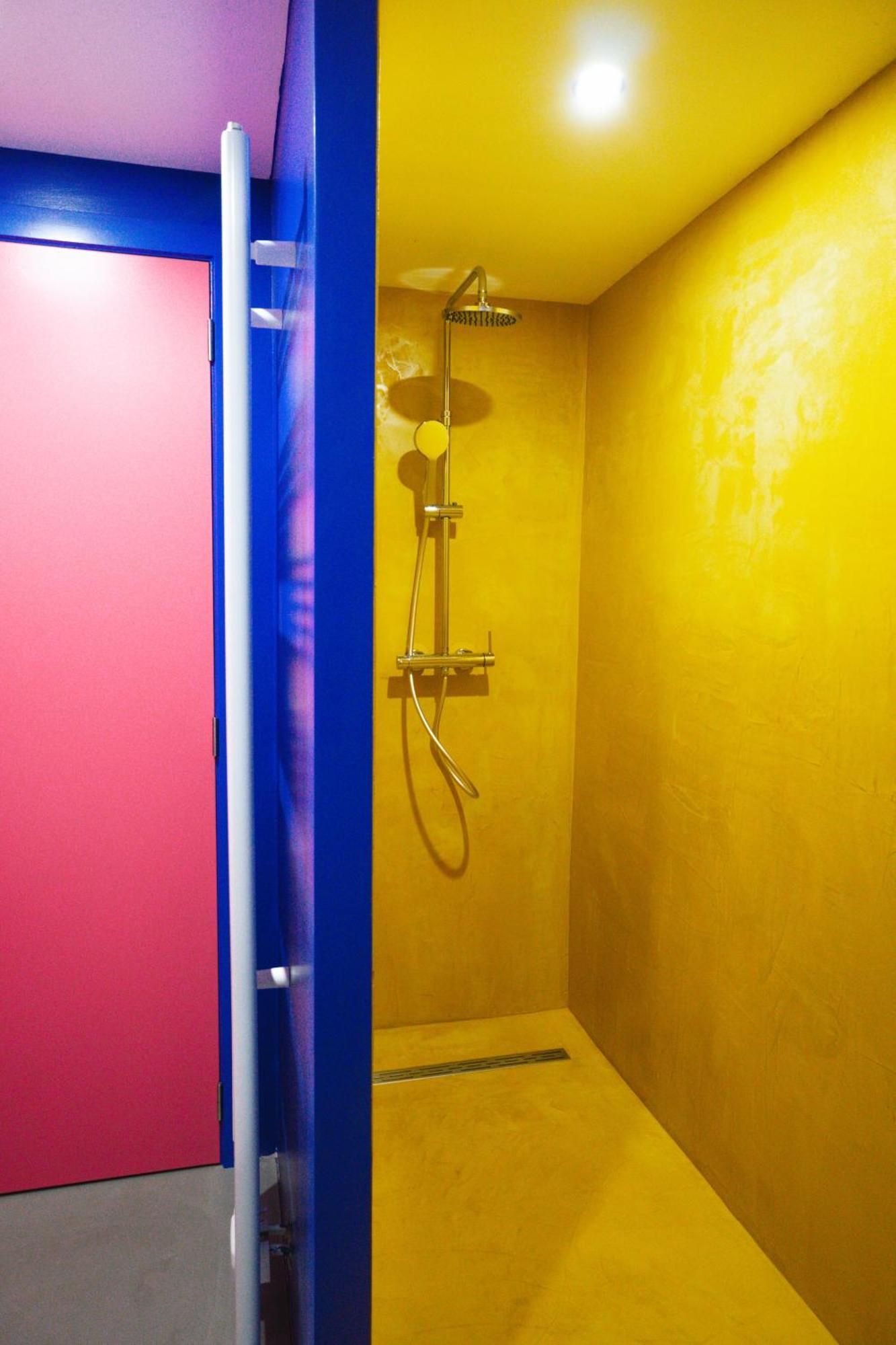 Capsule Boogie-Woogie - Jacuzzi - Sauna - Billard - Jeux - Ecran Geant - Filet Suspendu - Netflix La Louvière Esterno foto